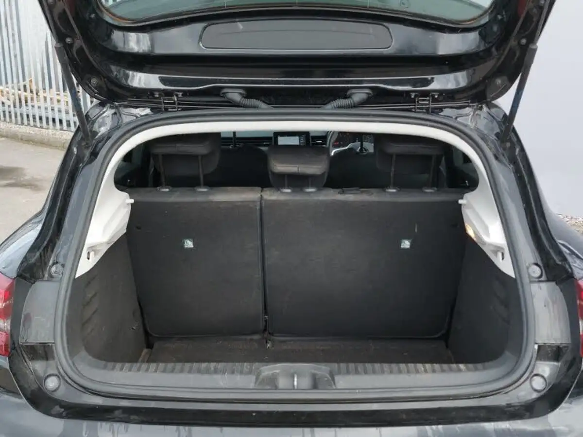 2022-renault-clio-10-tce-iconic-edition-big-7