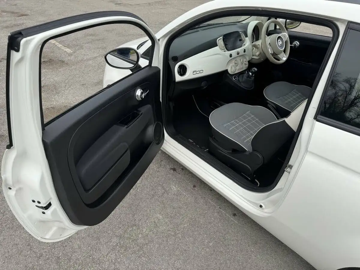2020-fiat-500-10-lounge-big-17