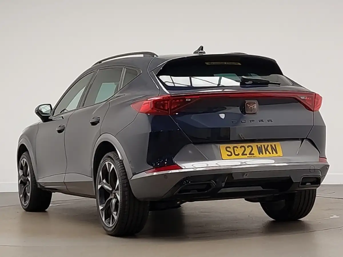 2021-tesla-model-3-e-long-range-4x4-big-1