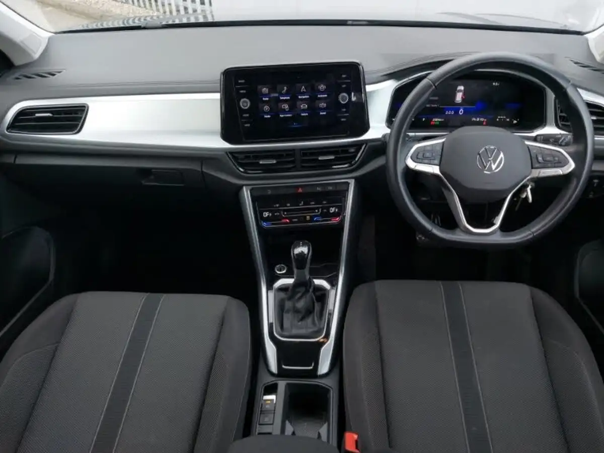 2022-volkswagen-t-roc-15-tsi-life-dsg-big-2