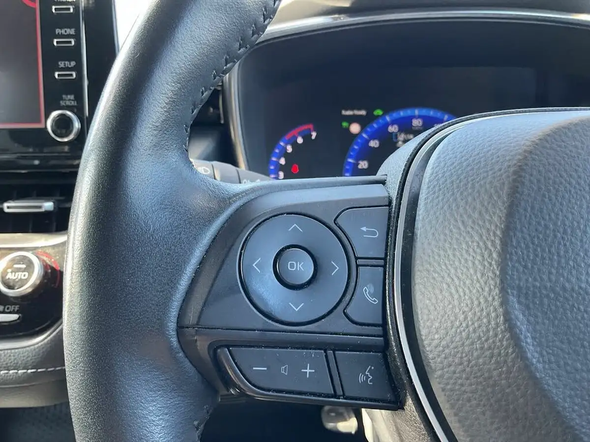 2022-suzuki-swace-18-sz-t-big-15