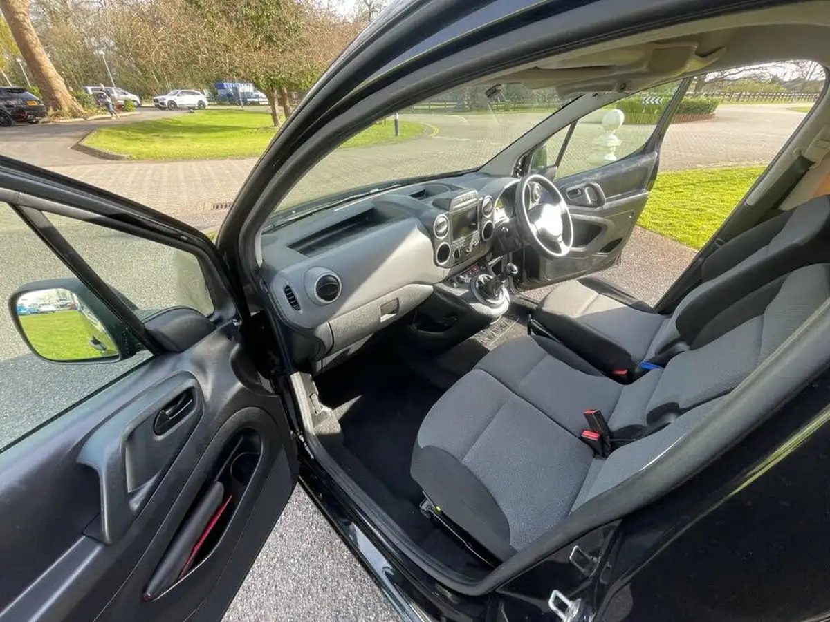 2017-citroen-berlingo-16td-l1625-enterprise-special-edition-16bluehdi-75eu6-panel-big-16