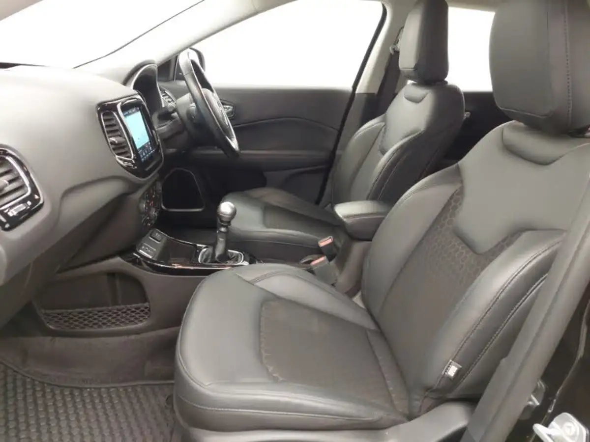 2021-jeep-compass-14-multiair-ii-night-eagle-big-4