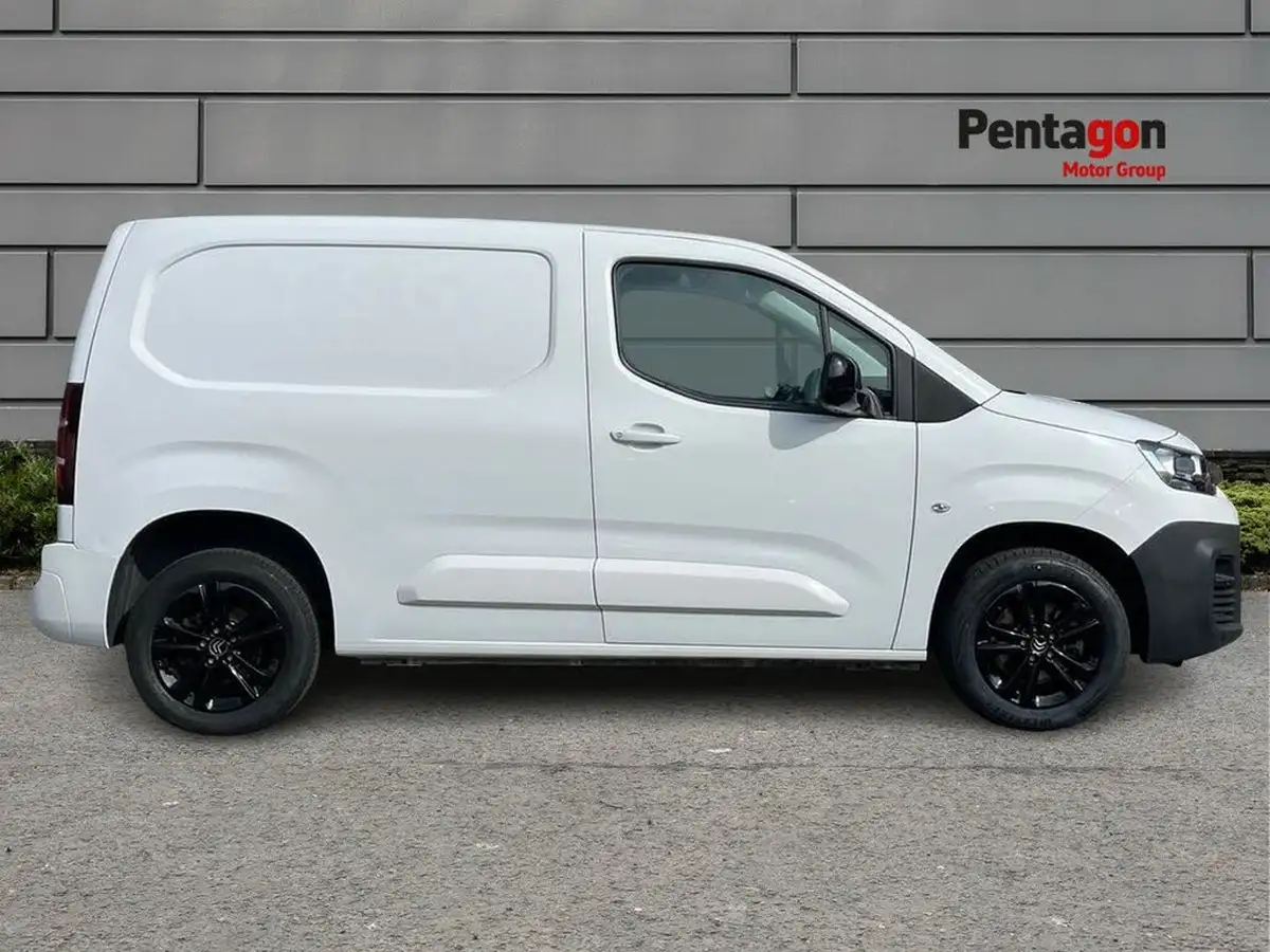 2021-citroen-berlingo-15bluehdi-1000-driver-100pseu6dt-e-ss-big-10