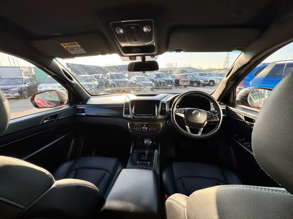 2023-kgm-ssangyong-musso-22td-saracen-plus-big-14
