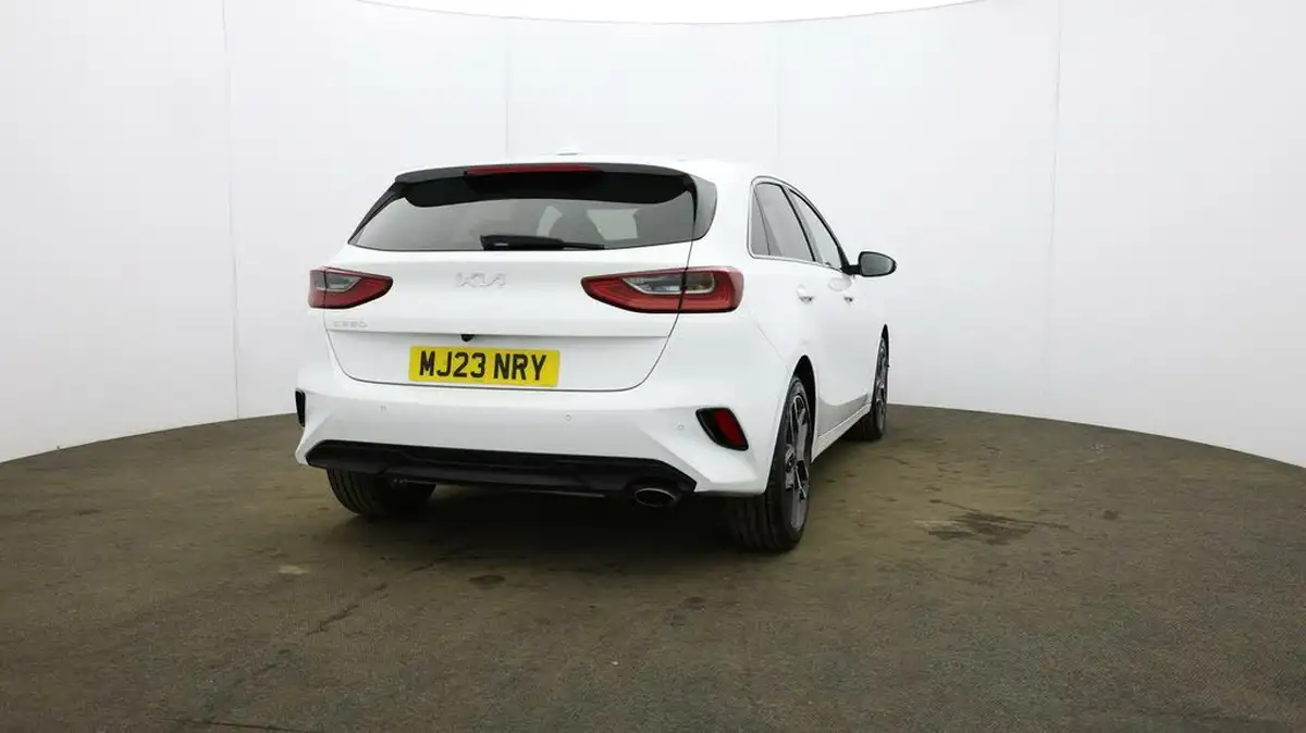 2022-kia-ceed-15-t-gdi-3-hatchback-big-53