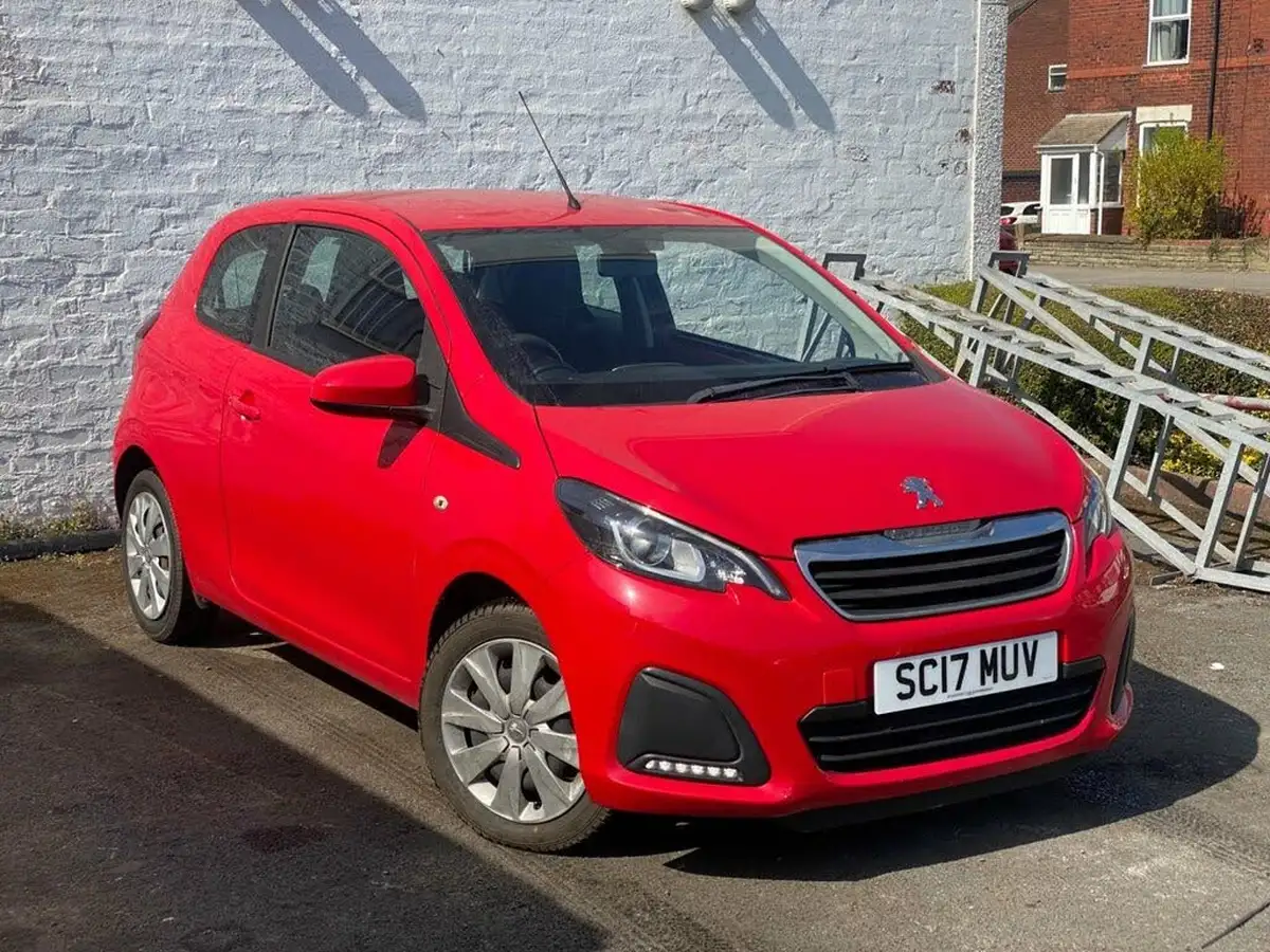2017-peugeot-108-10-active-hatchback-3d-big-0
