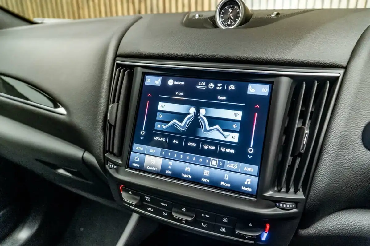 2022-maserati-levante-20-gt-big-29