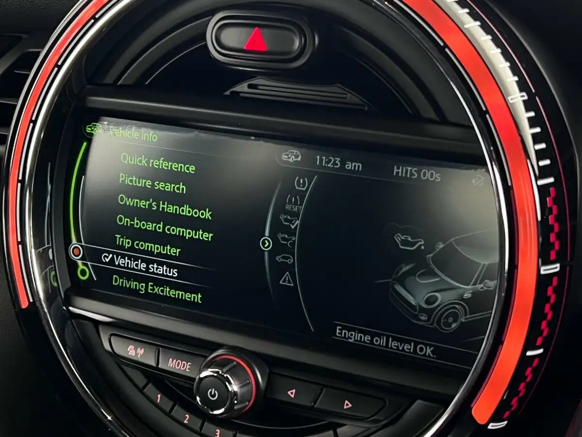 2017-mini-cooper-20-john-cooper-works-ss-hatchback-3d-big-20