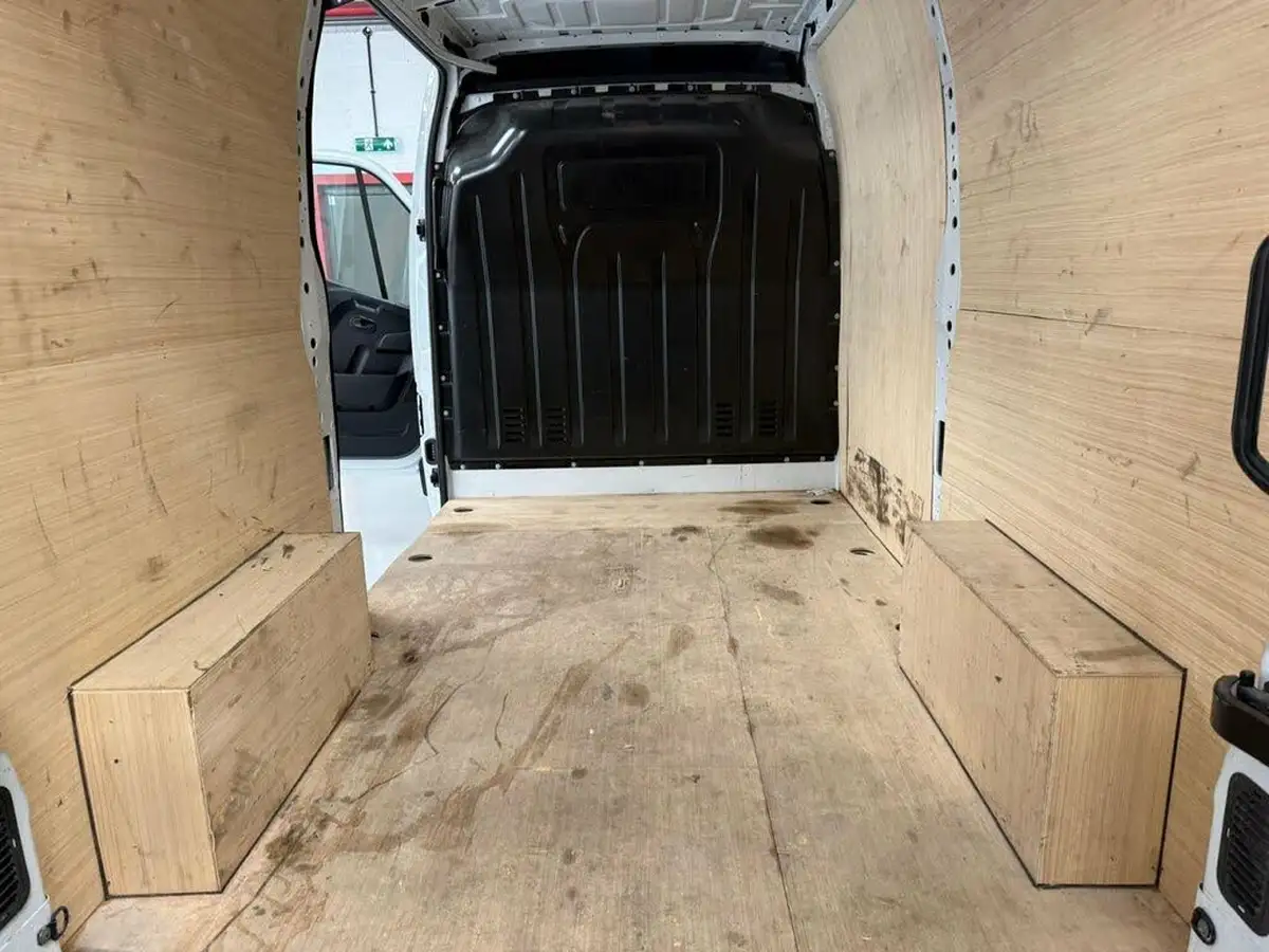 2023-renault-master-23dci-mm35-135-business-big-22