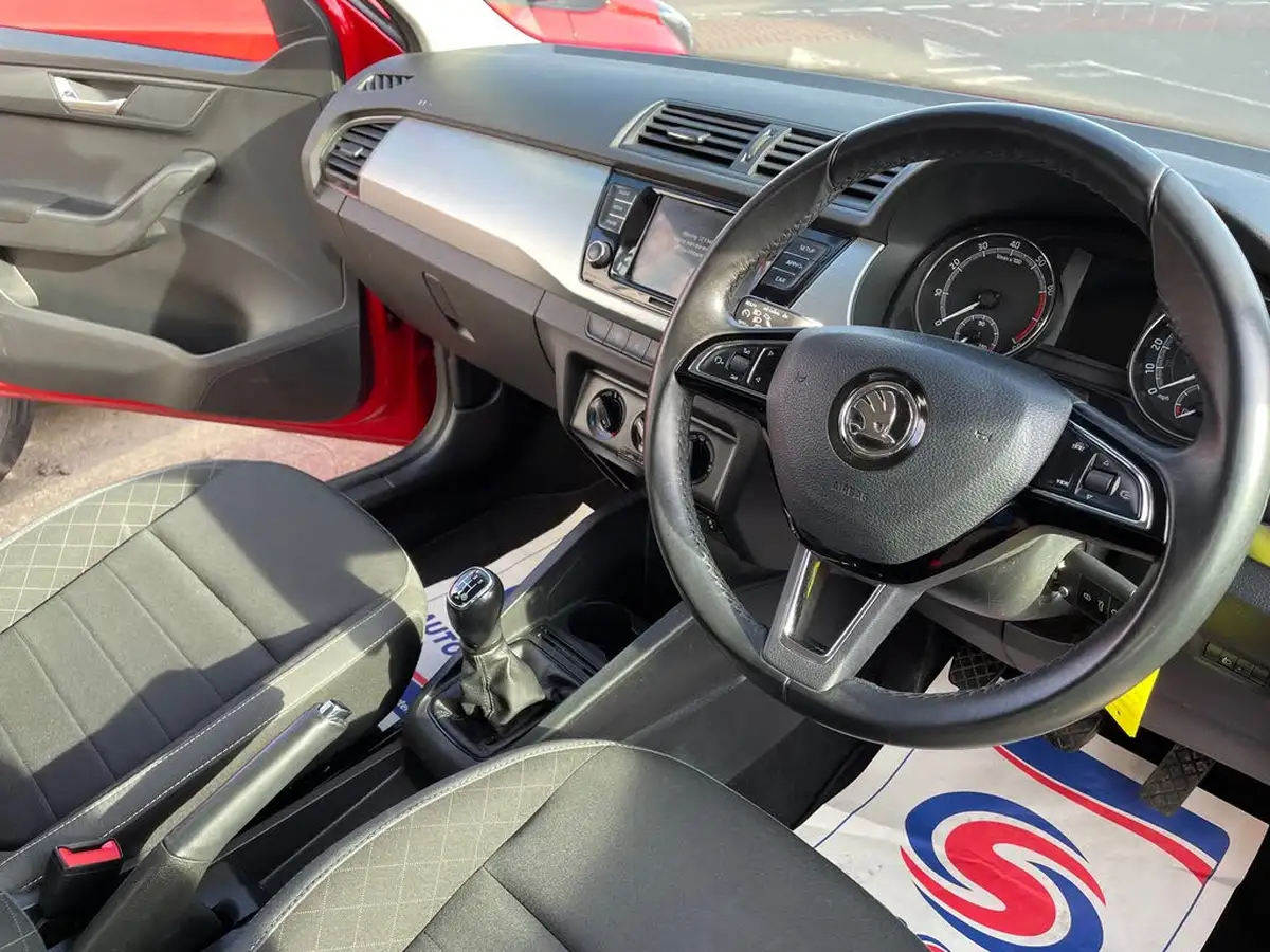 2019-skoda-fabia-10-mpi-colour-edition-75ps-ss-big-9