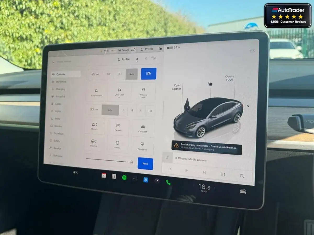2022-tesla-model-3-e-rwd-big-16