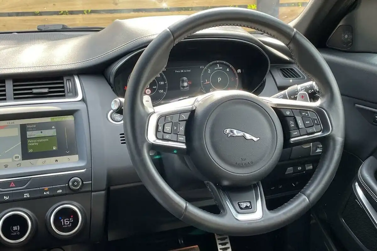 2018-jaguar-e-pace-20-i4d-r-dynamic-hse-180ps-ss-big-33