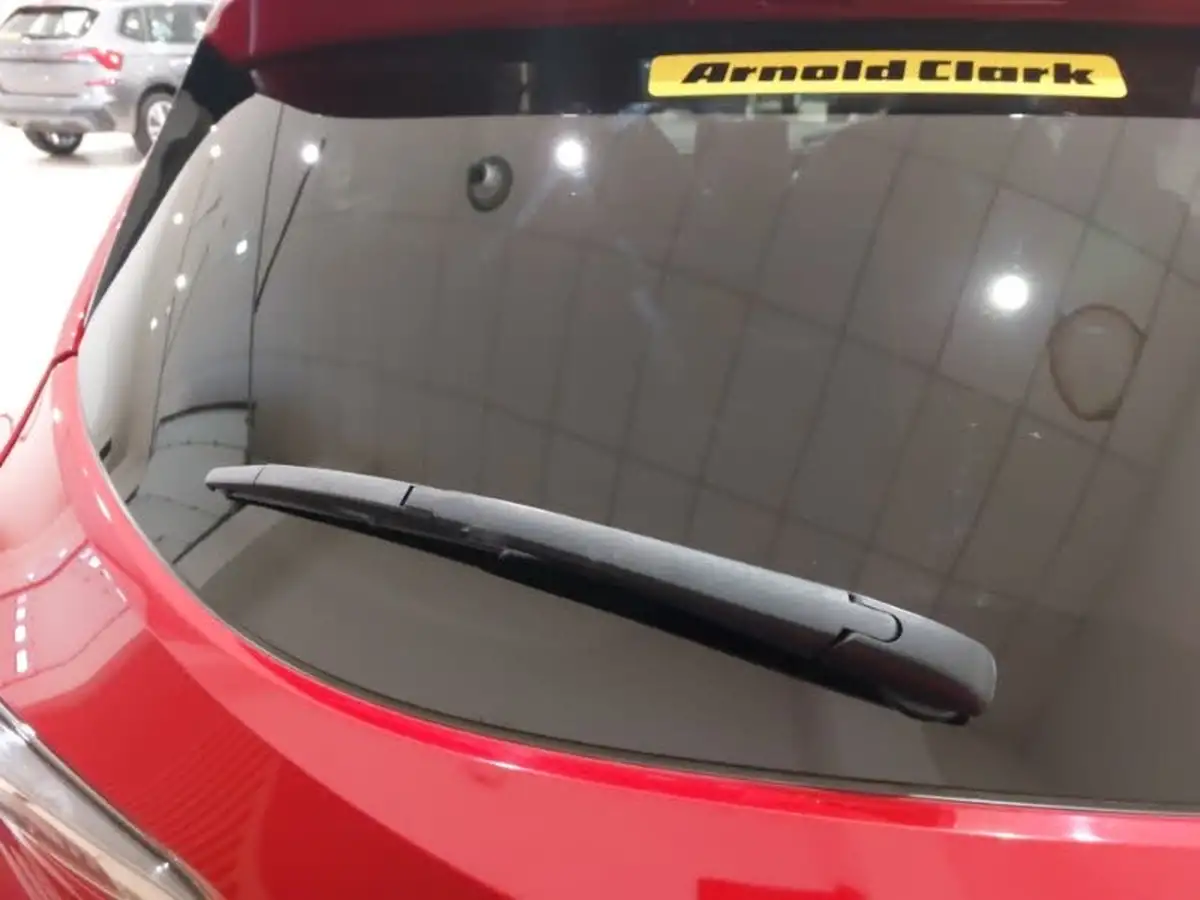 2021-toyota-corolla-18-vvt-i-gr-sport-trk-hatchback-big-12