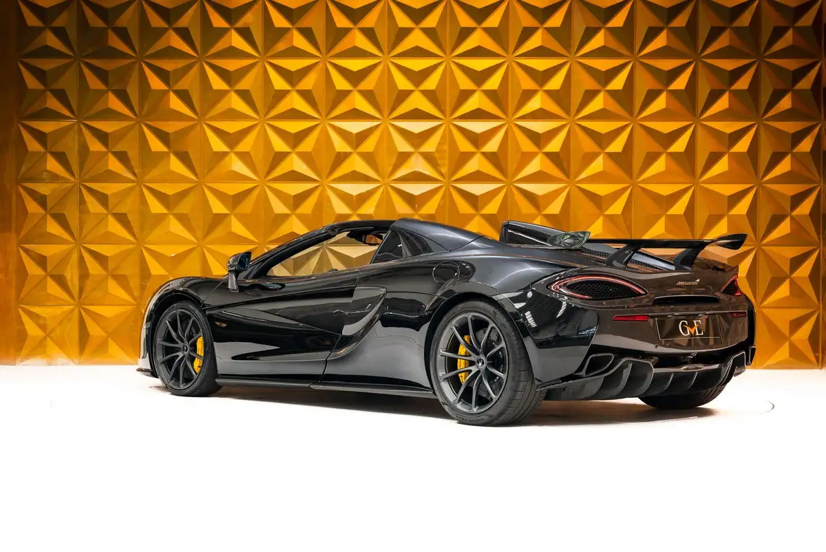 2018-mclaren-570s-38-coupe-big-4