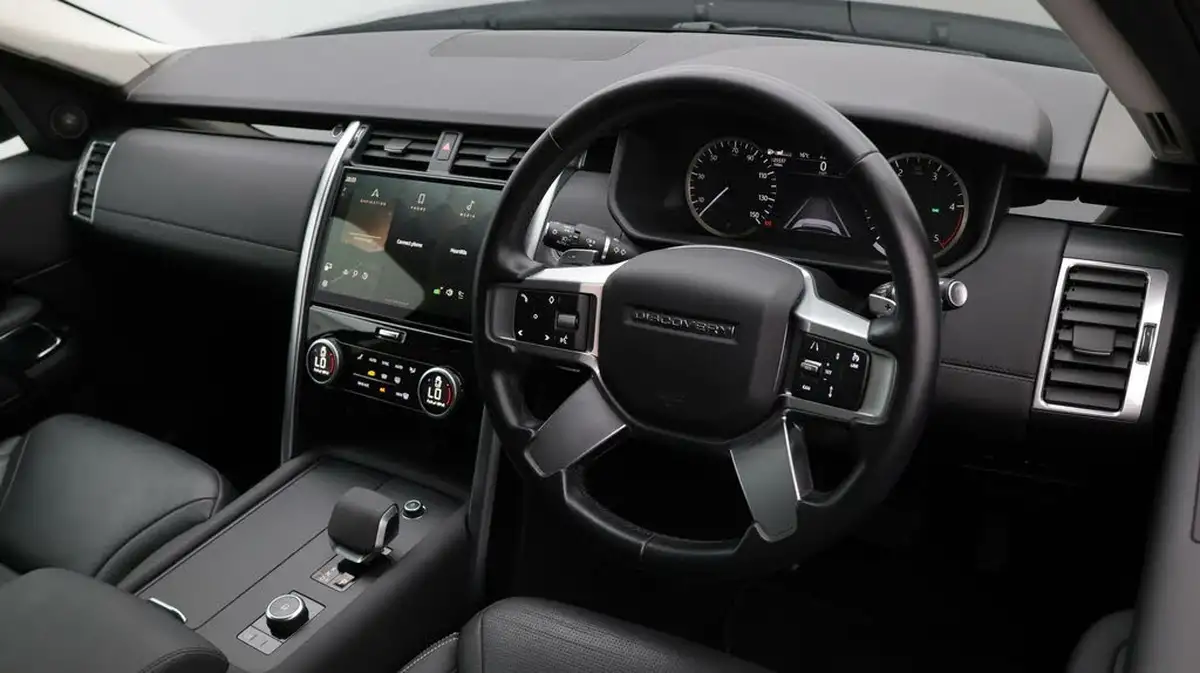 2022-land-rover-discovery-30-d250-s-big-9