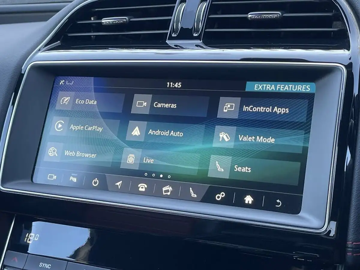 2019-jaguar-xe-20i-landmark-200ps-big-23