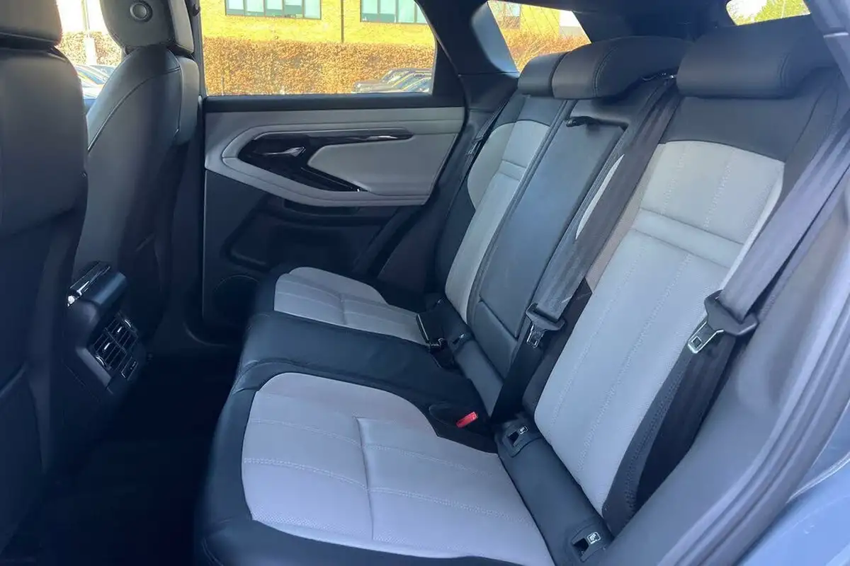2022-land-rover-range-rover-evoque-20-d200-r-dynamic-s-big-40