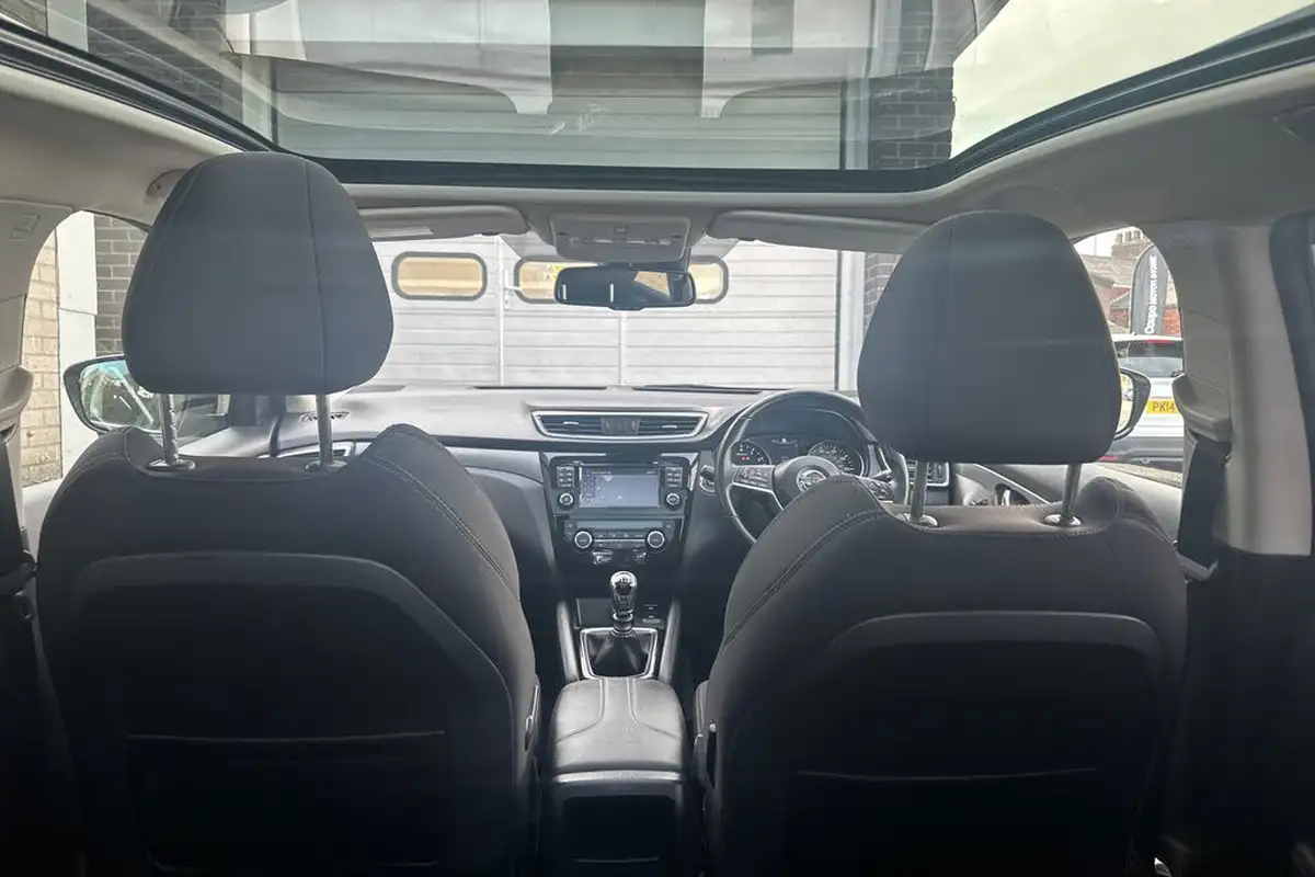 2018-nissan-qashqai-13-dig-t-n-connecta-160ps-big-22