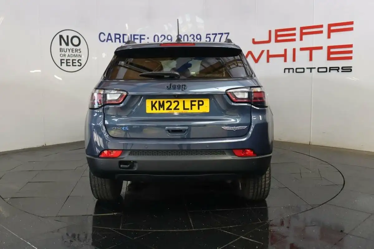 2022-jeep-compass-13-gse-trailhawk-big-3