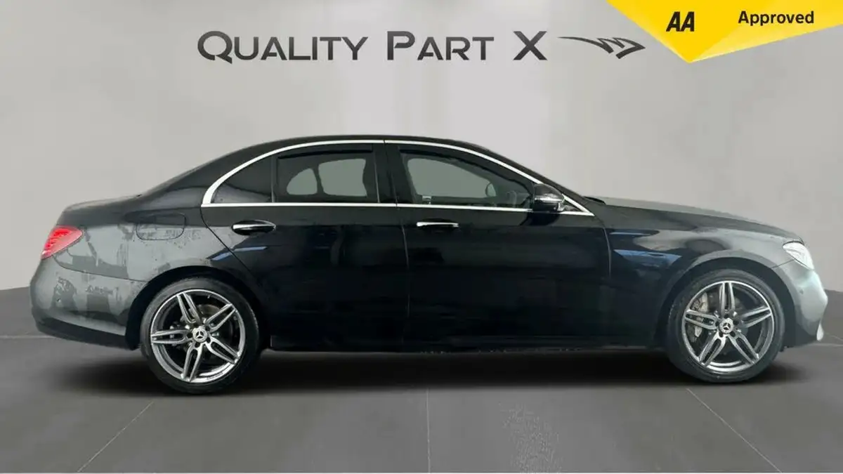 2019-mercedes-benz-e-class-30-d-e400d-amg-line-saloon-4d-plus-big-1