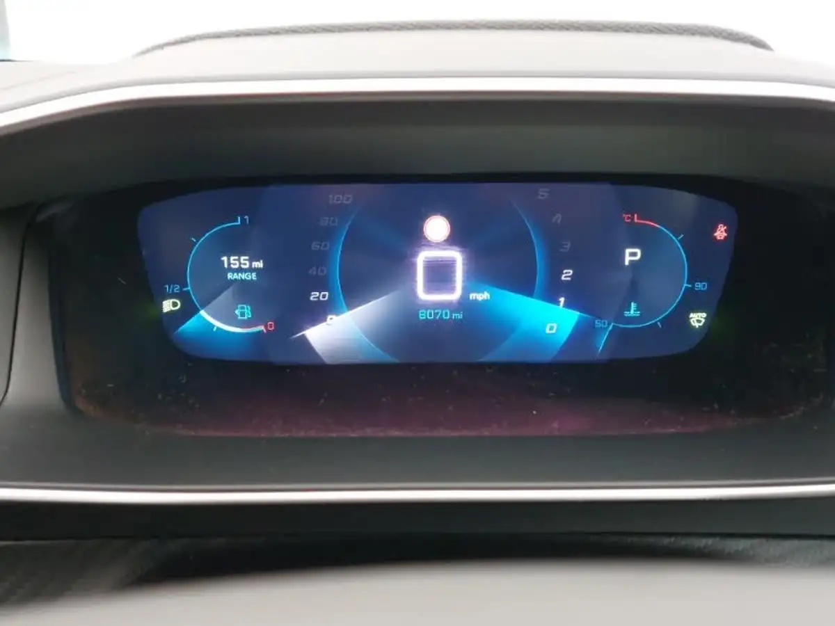 2023-peugeot-208-12-puretech-allure-premium-100ps-eat8-big-9