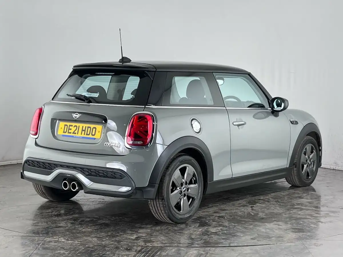 2021-mini-cooper-20-cooper-s-classic-hatchback-3d-big-3