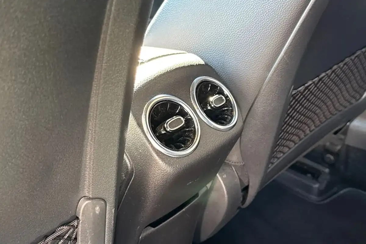 2019-mercedes-benz-a-class-13-a180-amg-line-hatchback-5d-big-28