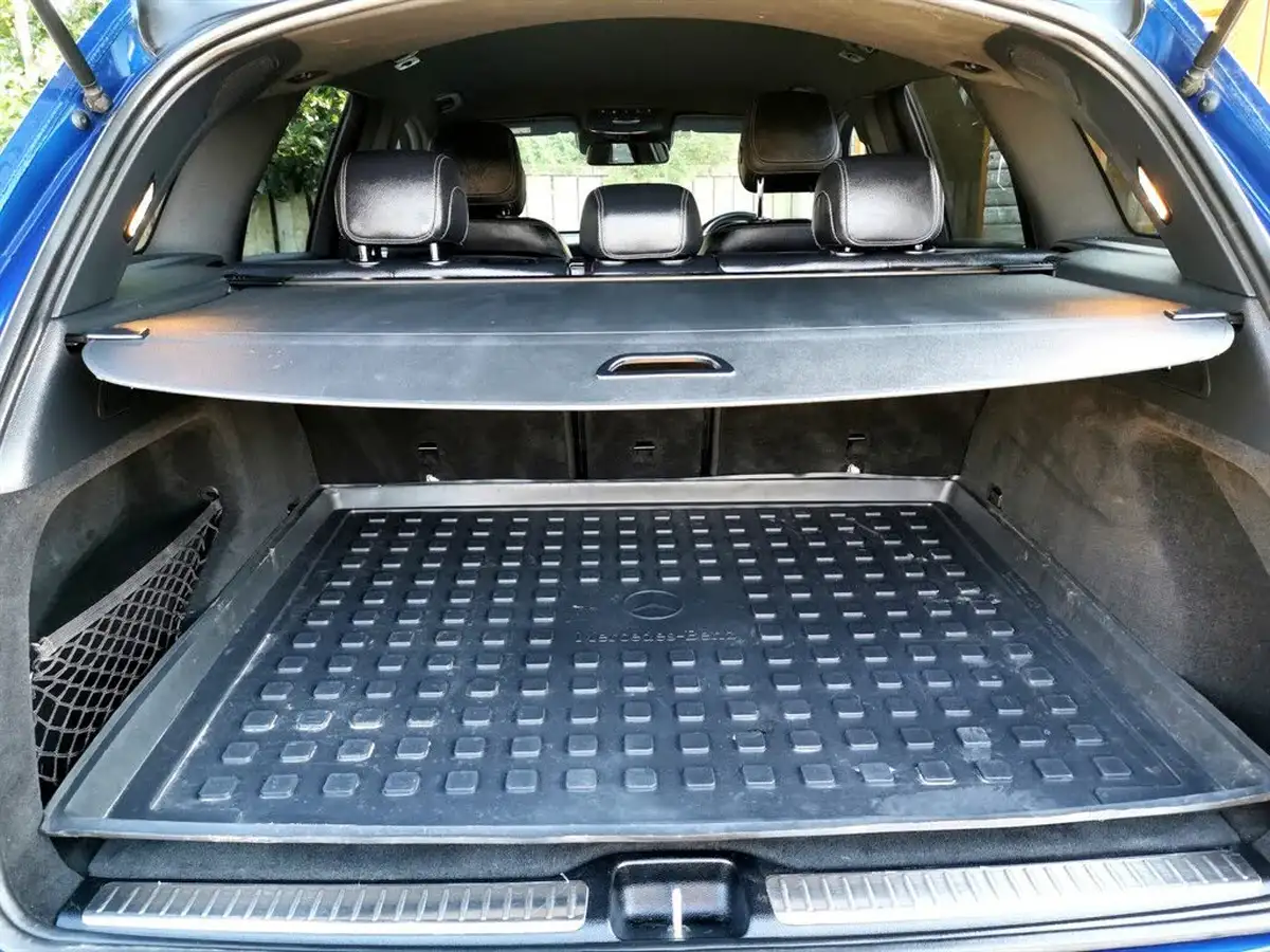 2018-mercedes-benz-glc-class-21d-glc220d-amg-line-ss-station-wagon-5d-big-17
