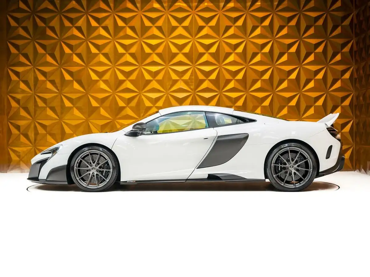 2015-mclaren-675lt-38-big-6