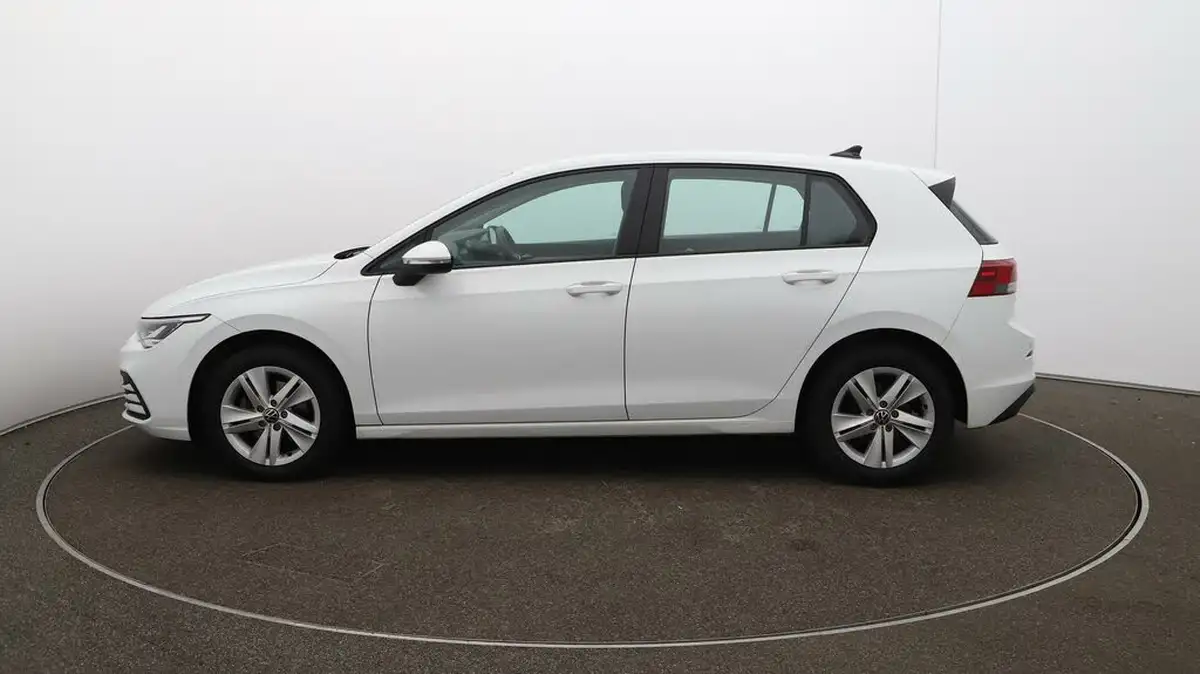 2022-volkswagen-golf-15-tsi-life-130ps-hatchback-big-55