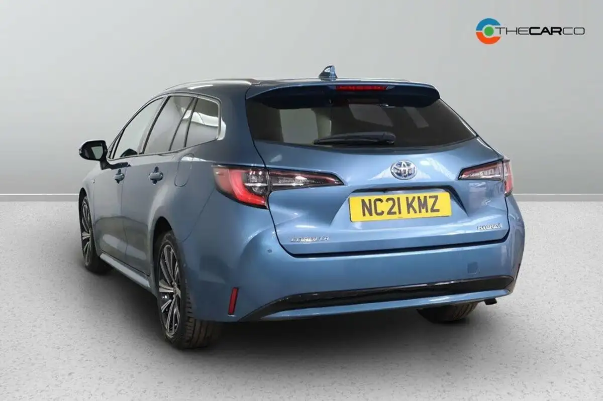 2021-toyota-corolla-18-vvt-i-design-trk-touring-sports-5d-big-3
