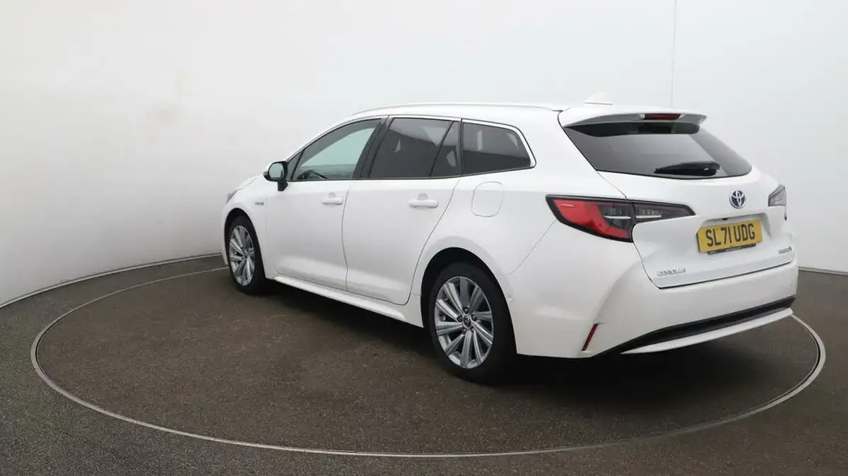 2021-toyota-corolla-18-vvt-i-design-trk-hatchback-5d-big-57