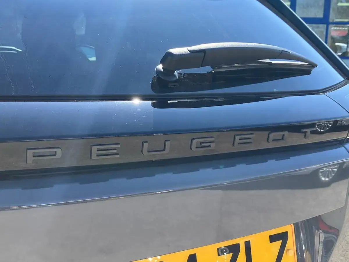 2024-peugeot-2008-suv-e-allure-136ps-50kwh-big-21