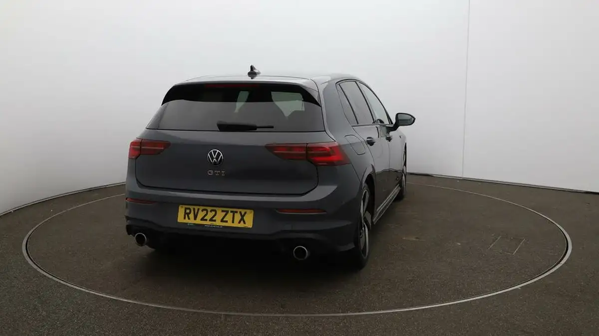 2022-volkswagen-golf-20-tsi-gti-dsg-big-49