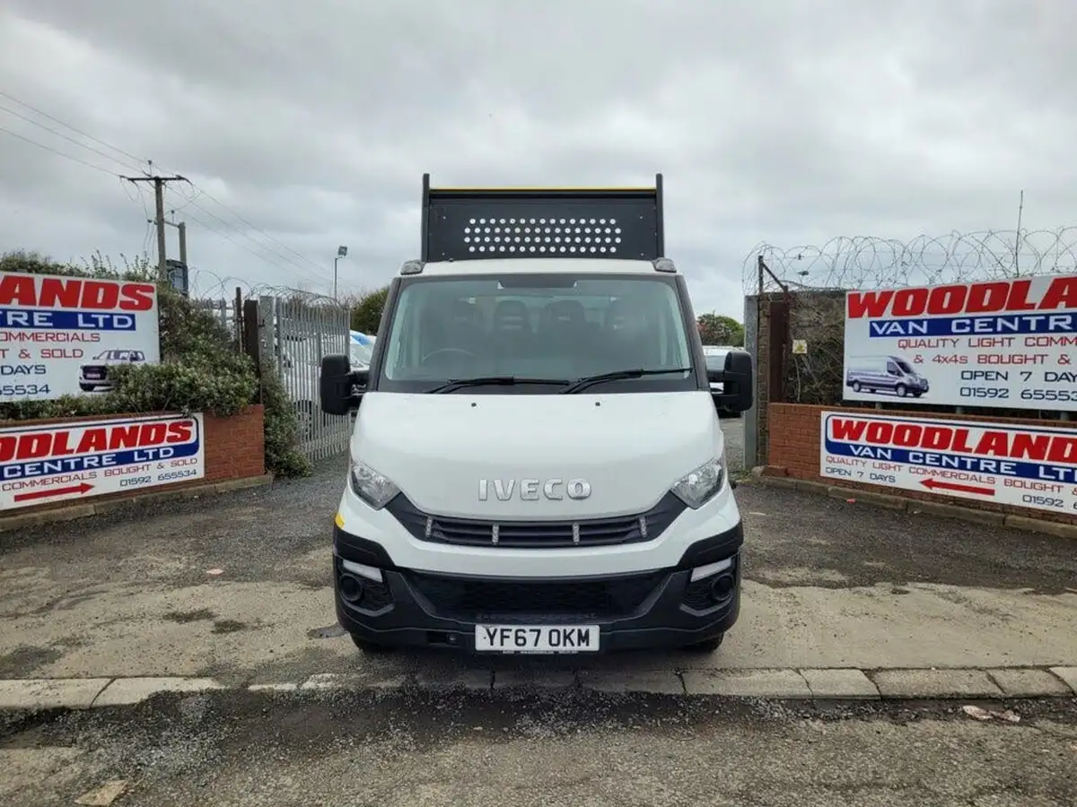 2017-iveco-daily-c-class-23td-35c14-lwb-35c14d-3750-crewcab-chassis-big-2
