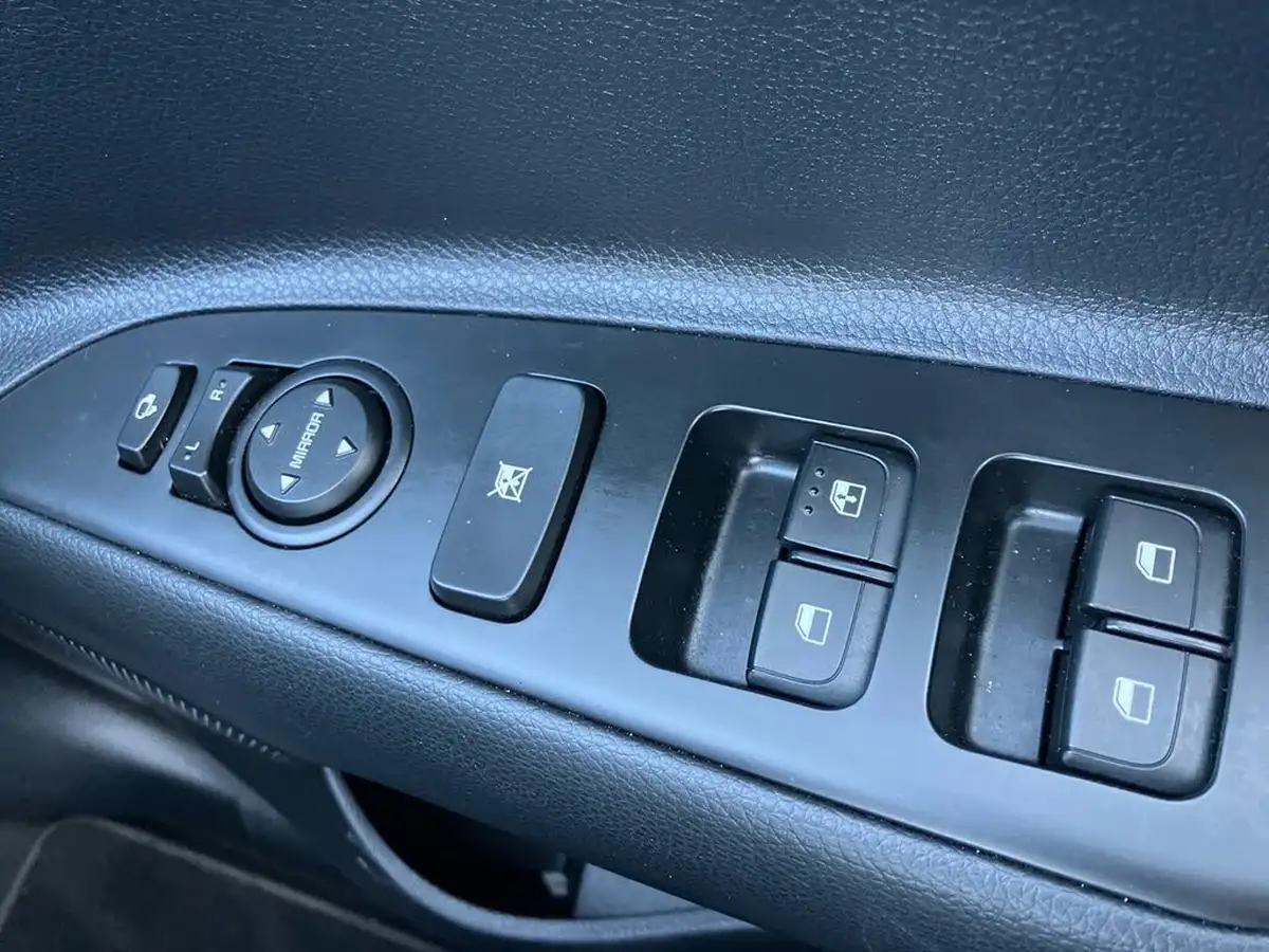 2023-kia-rio-10-t-gdi-3-dct-big-17