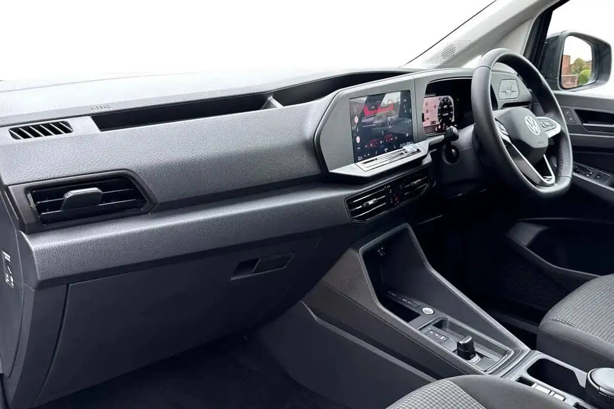 2024-volkswagen-caddy-big-13
