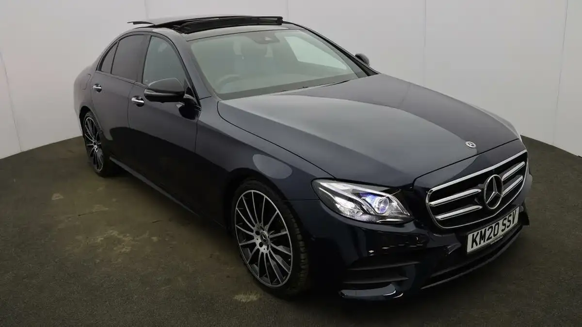 2020-mercedes-benz-e-class-20d-e300d-amg-line-edition-premium-plus-saloon-4d-big-19
