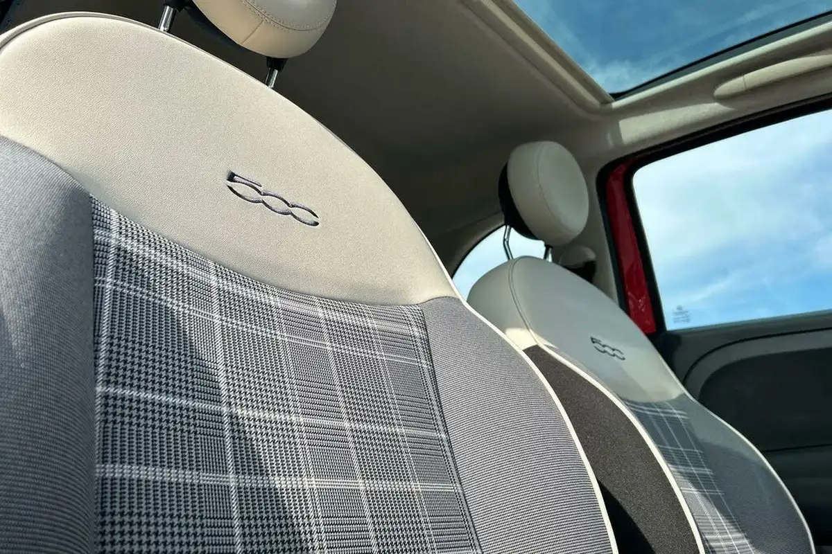 2019-fiat-500-12-lounge-ss-big-22