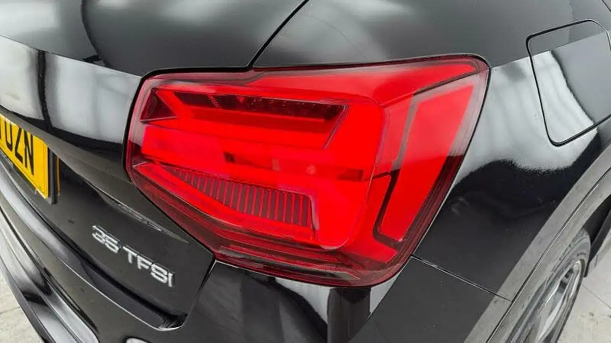 2021-audi-q2-15-35-tfsi-black-edition-s-tronic-big-29