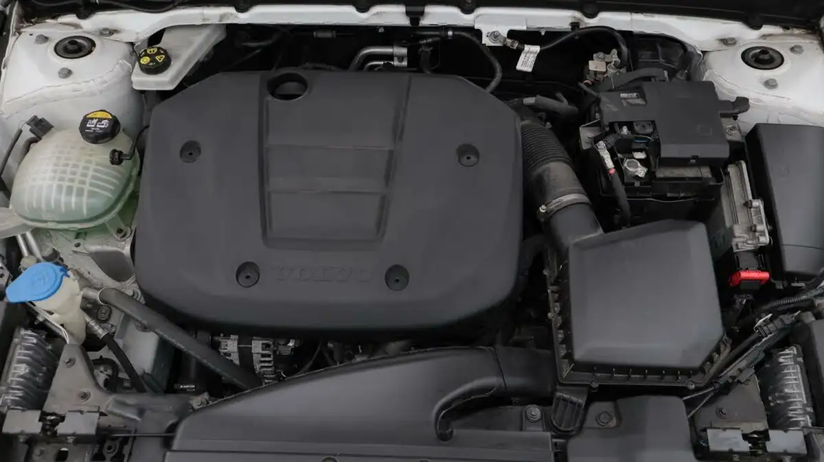 2020-volvo-xc40-15-t3-r-design-big-19