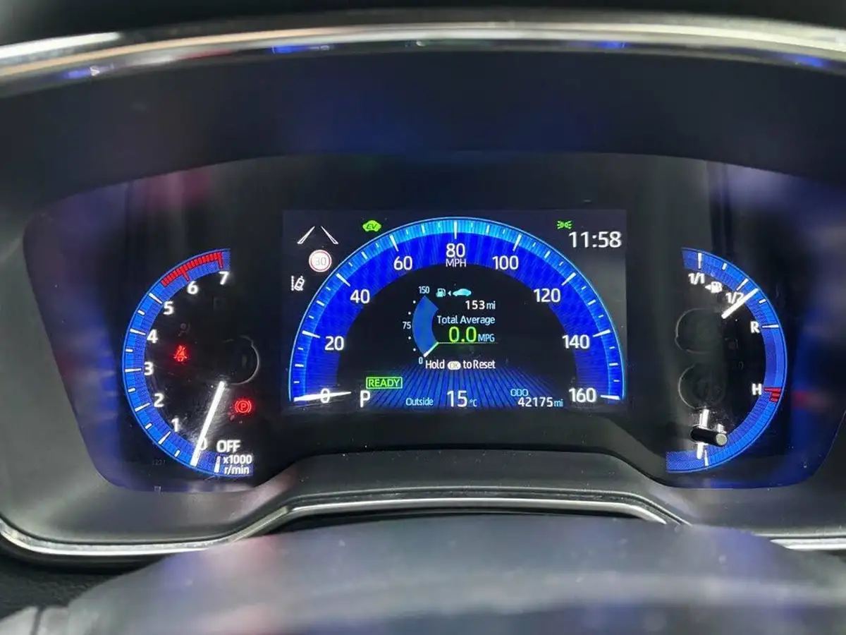 2021-toyota-corolla-18-vvt-i-excel-trk-hatchback-big-17