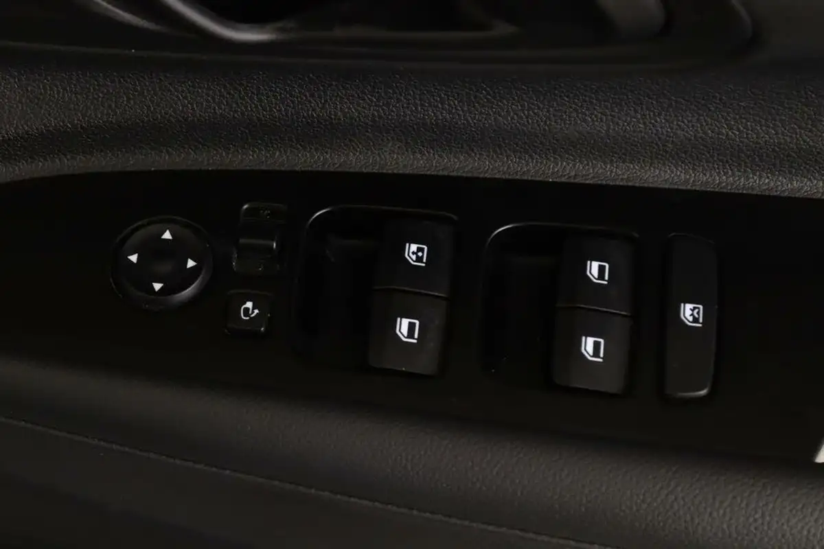2022-hyundai-bayon-10-t-gdi-se-connect-big-16