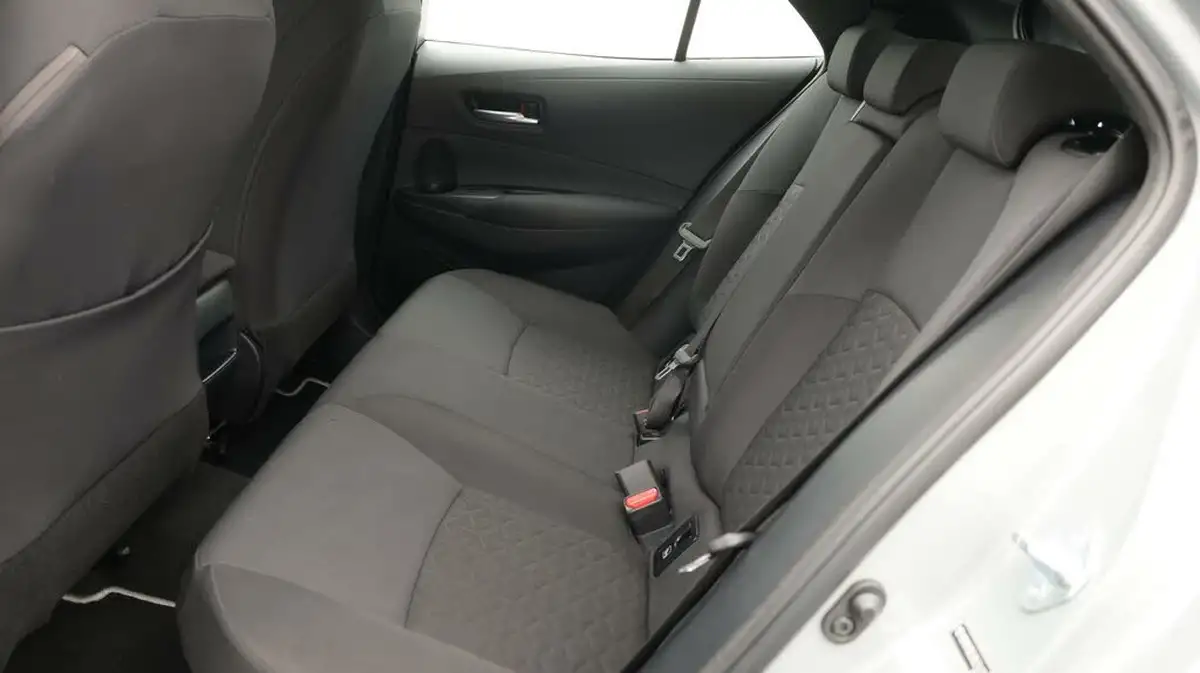 2021-toyota-corolla-18-vvt-i-icon-tech-spare-wheel-hatchback-5d-big-16