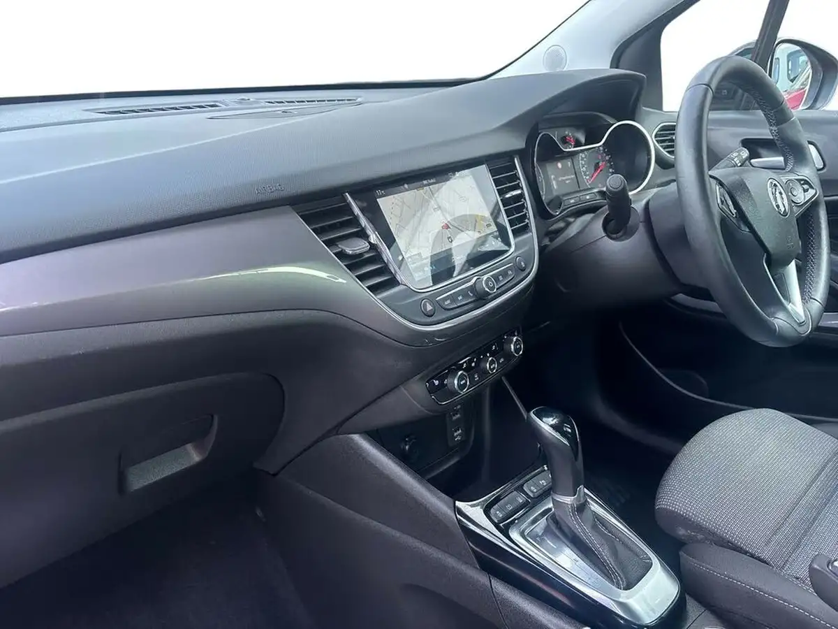 2022-vauxhall-crossland-15-elite-edition-120ps-auto-big-6