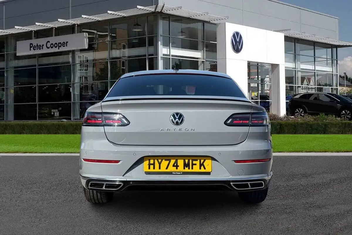 2024-volkswagen-arteon-20-tsi-r-line-fastback-big-39
