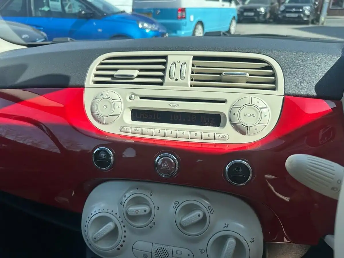 2014-fiat-500-12-lounge-ss-big-17