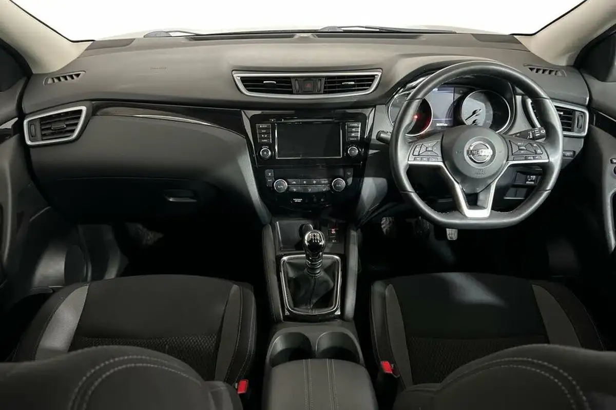 2021-nissan-qashqai-13-dig-t-acenta-premium-140ps-big-9