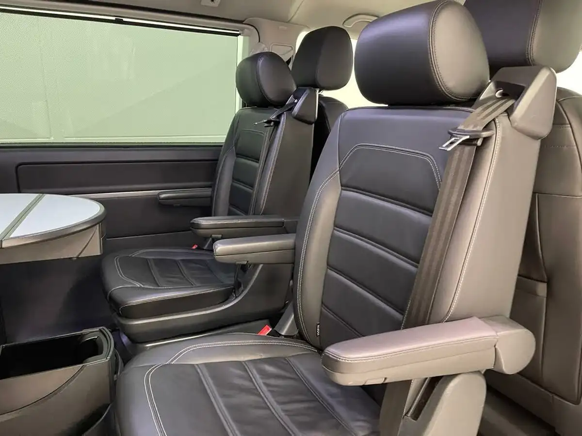 2020-volkswagen-caravelle-20bitdi-executive-bmt-big-36